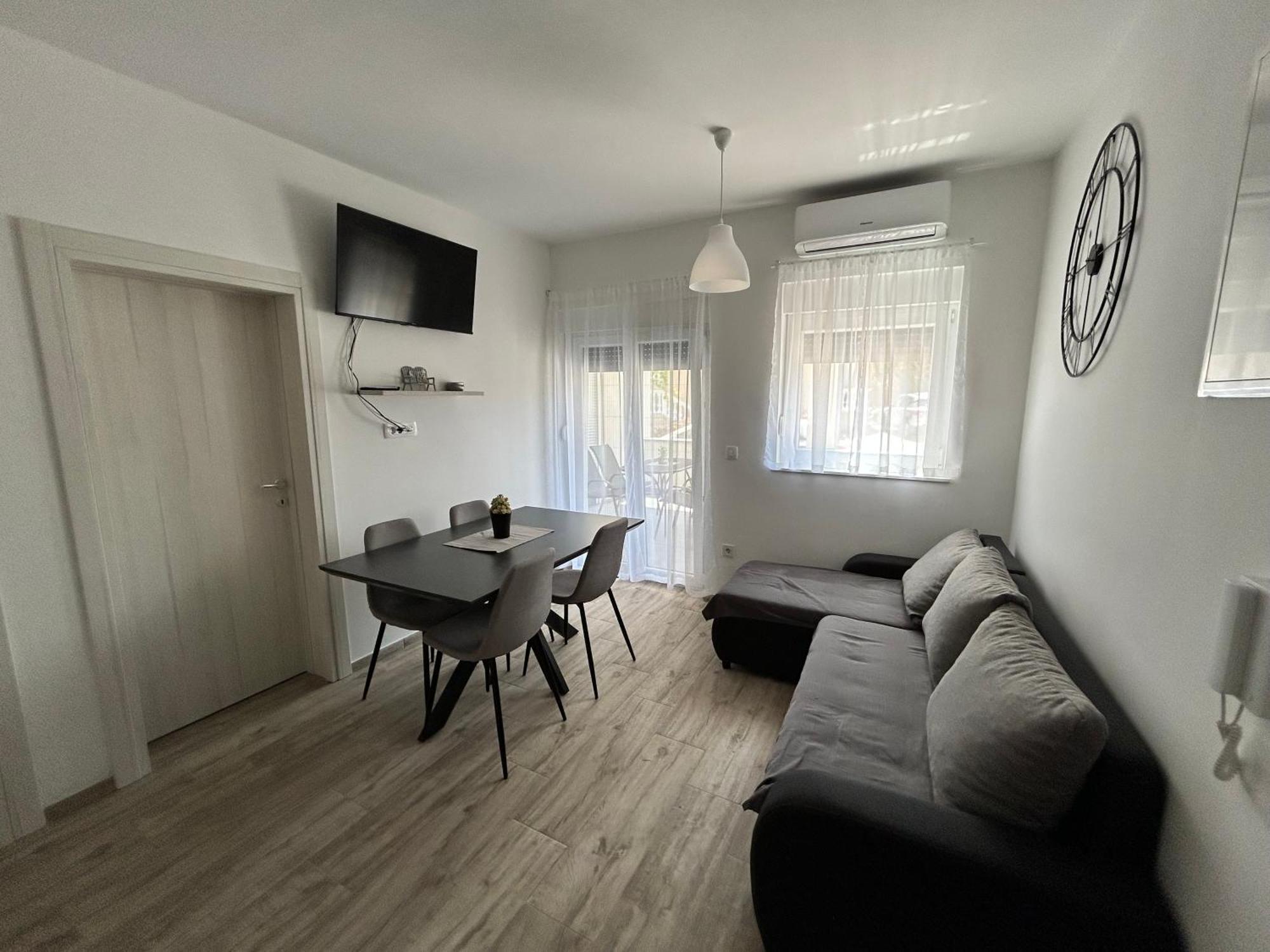 Apartments Dobrenic ヴォディツェ エクステリア 写真