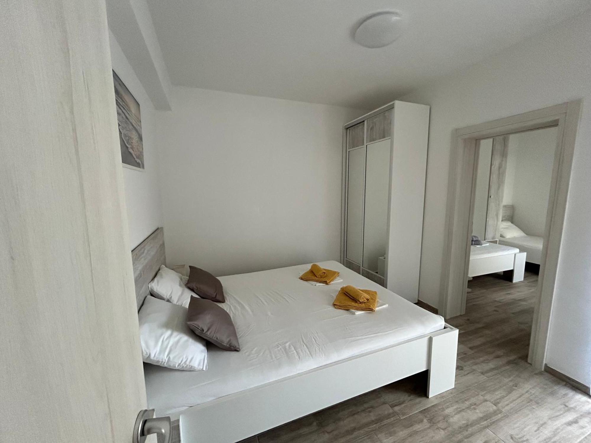 Apartments Dobrenic ヴォディツェ エクステリア 写真